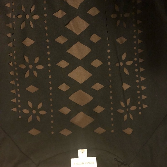 Host Pick🤩‼️Ronni Nicole Black Laser Cut Dress 👗 - Picture 5 of 8